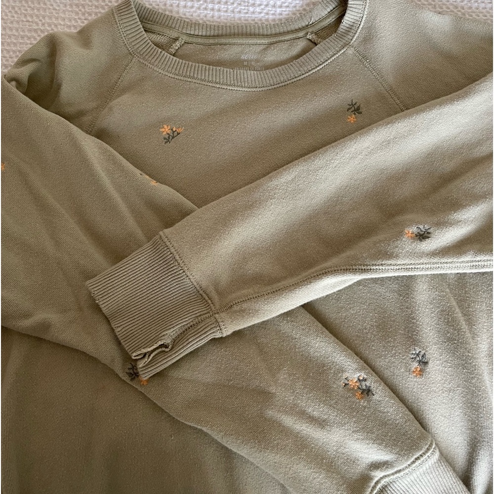 aerie sage green flower crewneck